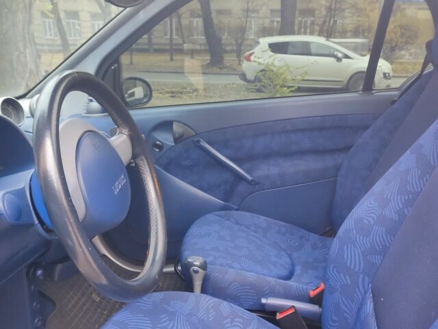 Синій Смарт Fortwo, об'ємом двигуна 0.6 л та пробігом 204 тис. км за 3900 $, фото 5 на Automoto.ua
