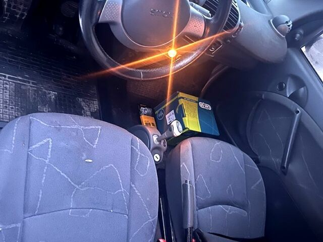 Синій Смарт Fortwo, об'ємом двигуна 0.7 л та пробігом 130 тис. км за 2700 $, фото 4 на Automoto.ua