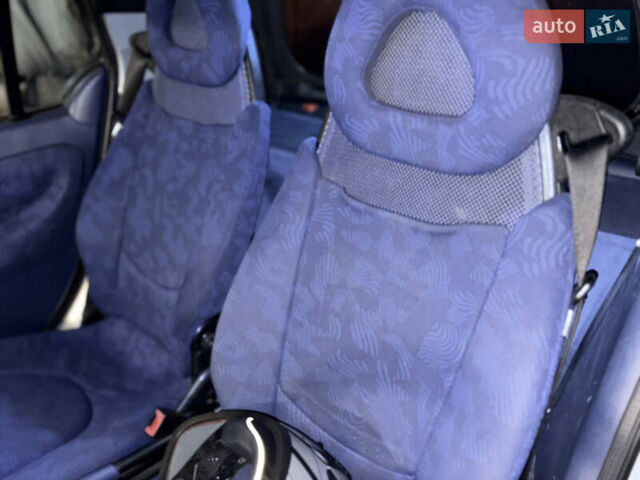 Синий Смарт Форту, объемом двигателя 0.6 л и пробегом 175 тыс. км за 2200 $, фото 7 на Automoto.ua