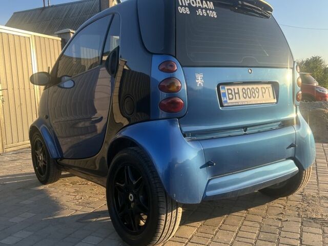 Синій Смарт Fortwo, об'ємом двигуна 0.06 л та пробігом 199 тис. км за 2950 $, фото 2 на Automoto.ua