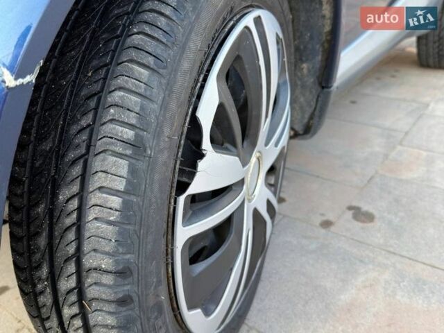 Синий Смарт Форту, объемом двигателя 0.6 л и пробегом 243 тыс. км за 3750 $, фото 36 на Automoto.ua