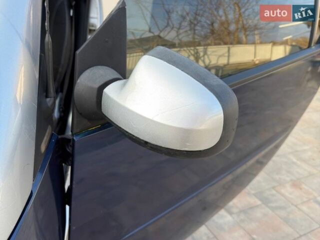 Синий Смарт Форту, объемом двигателя 0.6 л и пробегом 243 тыс. км за 3750 $, фото 30 на Automoto.ua