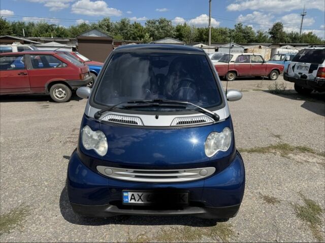 Синій Смарт Fortwo, об'ємом двигуна 0.7 л та пробігом 206 тис. км за 3298 $, фото 4 на Automoto.ua