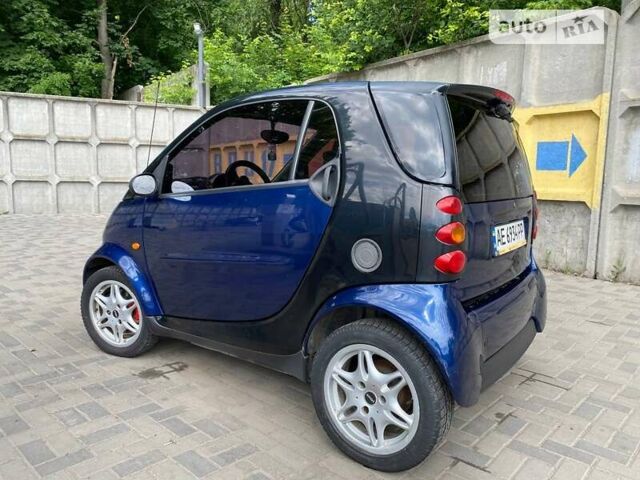 Синій Смарт Fortwo, об'ємом двигуна 0.7 л та пробігом 212 тис. км за 3700 $, фото 4 на Automoto.ua