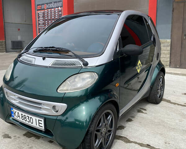 Зелений Смарт Fortwo, об'ємом двигуна 0 л та пробігом 180 тис. км за 3500 $, фото 1 на Automoto.ua