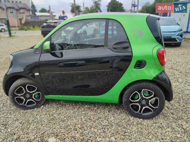 Зелений Смарт Fortwo, об'ємом двигуна 0 л та пробігом 71 тис. км за 8500 $, фото 3 на Automoto.ua