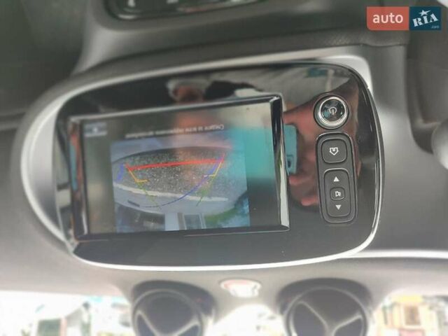 Зелений Смарт Fortwo, об'ємом двигуна 0 л та пробігом 71 тис. км за 8500 $, фото 8 на Automoto.ua