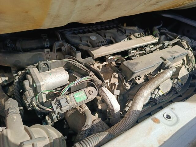 Помаранчевий Смарт Fortwo, об'ємом двигуна 0.9 л та пробігом 45 тис. км за 11850 $, фото 12 на Automoto.ua