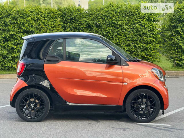 Помаранчевий Смарт Fortwo, об'ємом двигуна 1 л та пробігом 60 тис. км за 10000 $, фото 12 на Automoto.ua