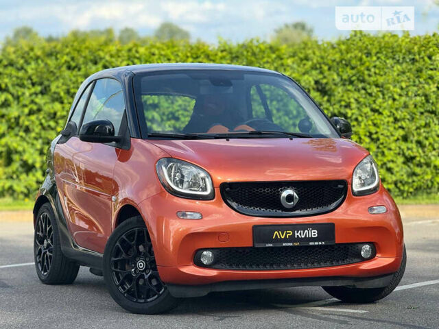 Помаранчевий Смарт Fortwo, об'ємом двигуна 1 л та пробігом 60 тис. км за 10000 $, фото 4 на Automoto.ua