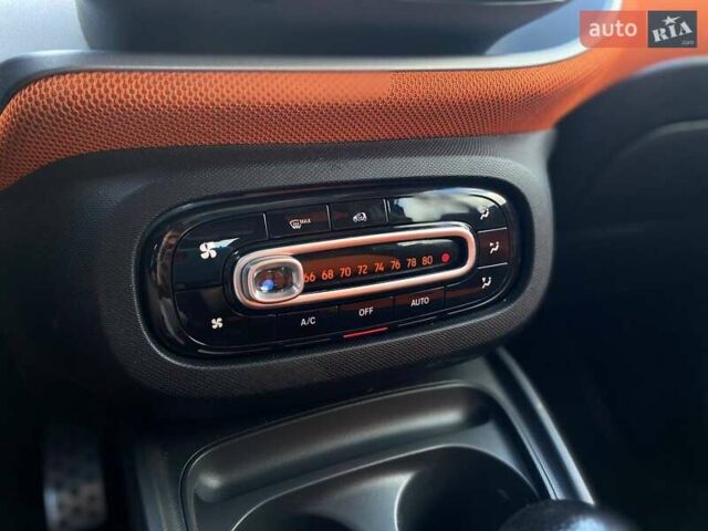 Оранжевый Смарт Форту, объемом двигателя 1 л и пробегом 61 тыс. км за 9490 $, фото 37 на Automoto.ua