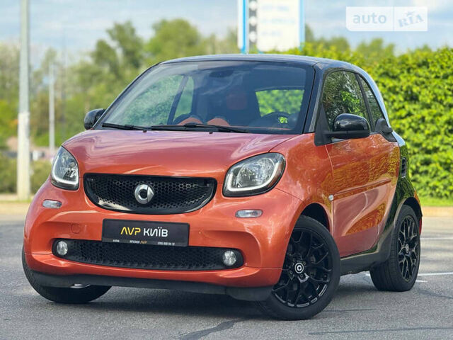 Помаранчевий Смарт Fortwo, об'ємом двигуна 1 л та пробігом 60 тис. км за 10000 $, фото 1 на Automoto.ua