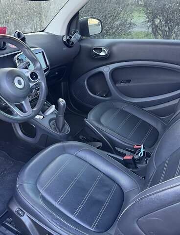 Помаранчевий Смарт Fortwo, об'ємом двигуна 1 л та пробігом 55 тис. км за 8000 $, фото 3 на Automoto.ua