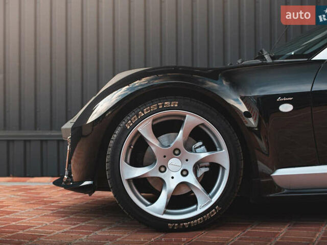 Чорний Смарт Roadster, об'ємом двигуна 0.7 л та пробігом 134 тис. км за 7900 $, фото 5 на Automoto.ua