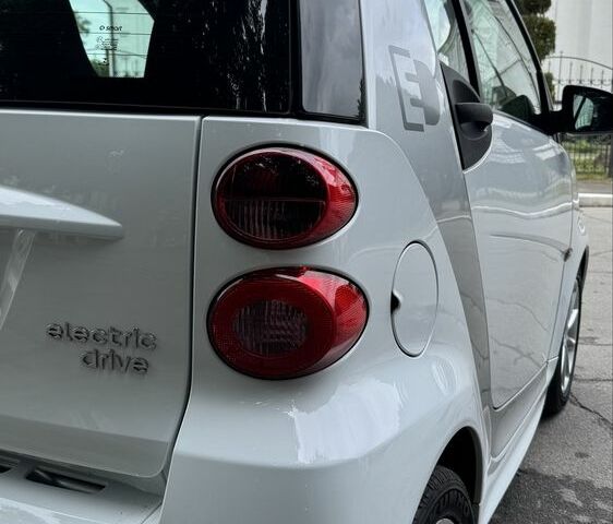Білий Смарт Smart, об'ємом двигуна 0 л та пробігом 52 тис. км за 6999 $, фото 8 на Automoto.ua