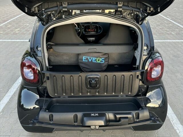 Черный Смарт Смарт, объемом двигателя 0 л и пробегом 77 тыс. км за 11000 $, фото 4 на Automoto.ua