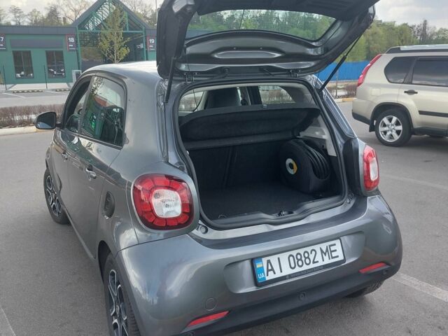 Сірий Смарт Smart, об'ємом двигуна 0 л та пробігом 56 тис. км за 10499 $, фото 4 на Automoto.ua