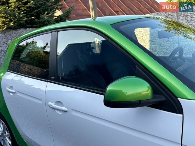 Білий Смарт EQ Forfour, об'ємом двигуна 0 л та пробігом 134 тис. км за 8350 $, фото 34 на Automoto.ua