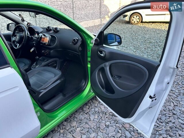 Білий Смарт EQ Forfour, об'ємом двигуна 0 л та пробігом 134 тис. км за 8350 $, фото 88 на Automoto.ua
