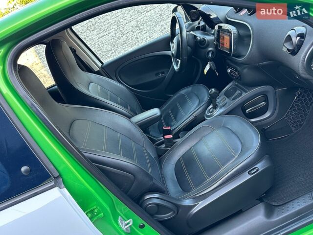 Білий Смарт EQ Forfour, об'ємом двигуна 0 л та пробігом 134 тис. км за 8350 $, фото 92 на Automoto.ua