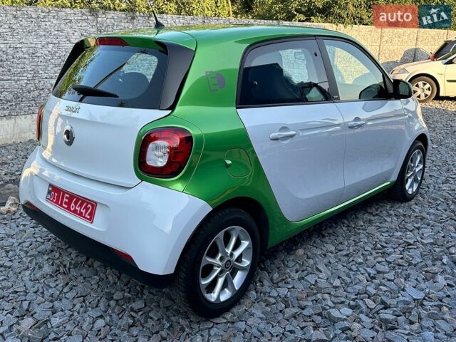 Білий Смарт EQ Forfour, об'ємом двигуна 0 л та пробігом 134 тис. км за 8350 $, фото 1 на Automoto.ua