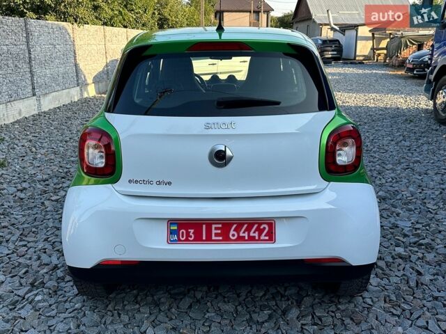 Білий Смарт EQ Forfour, об'ємом двигуна 0 л та пробігом 134 тис. км за 8350 $, фото 2 на Automoto.ua