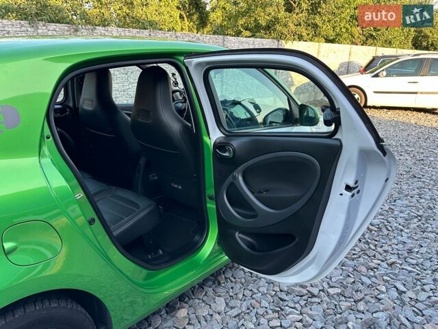 Білий Смарт EQ Forfour, об'ємом двигуна 0 л та пробігом 134 тис. км за 8350 $, фото 81 на Automoto.ua