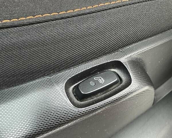 Білий Смарт EQ Forfour, об'ємом двигуна 0 л та пробігом 93 тис. км за 8500 $, фото 32 на Automoto.ua