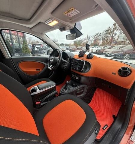 Білий Смарт EQ Forfour, об'ємом двигуна 0 л та пробігом 93 тис. км за 8500 $, фото 21 на Automoto.ua