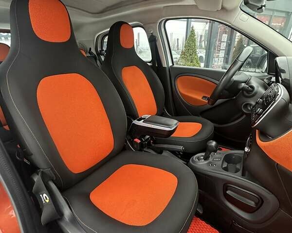 Белый Смарт EQ Forfour, объемом двигателя 0 л и пробегом 93 тыс. км за 8500 $, фото 18 на Automoto.ua