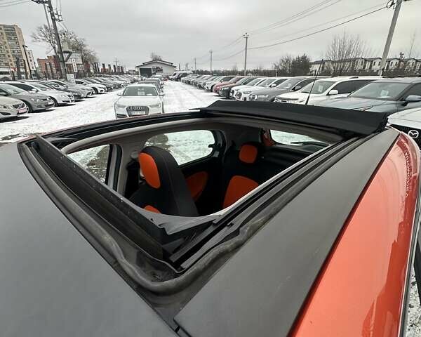 Белый Смарт EQ Forfour, объемом двигателя 0 л и пробегом 93 тыс. км за 8500 $, фото 31 на Automoto.ua