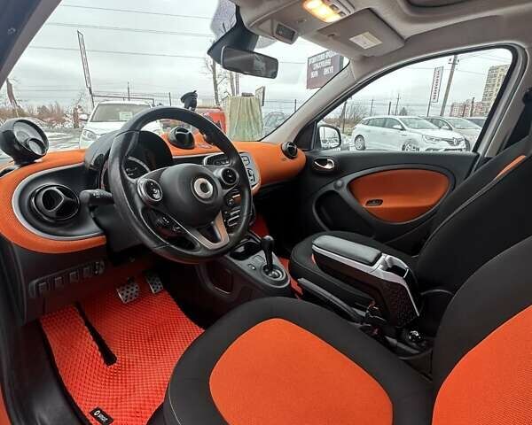 Білий Смарт EQ Forfour, об'ємом двигуна 0 л та пробігом 93 тис. км за 8500 $, фото 23 на Automoto.ua