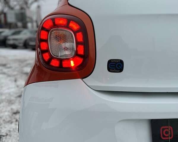 Білий Смарт EQ Forfour, об'ємом двигуна 0 л та пробігом 93 тис. км за 8500 $, фото 9 на Automoto.ua