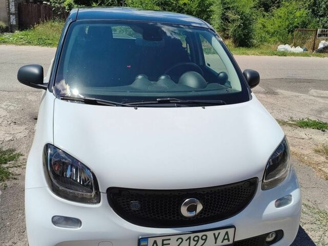 Белый Смарт EQ Forfour, объемом двигателя 0 л и пробегом 54 тыс. км за 9000 $, фото 3 на Automoto.ua