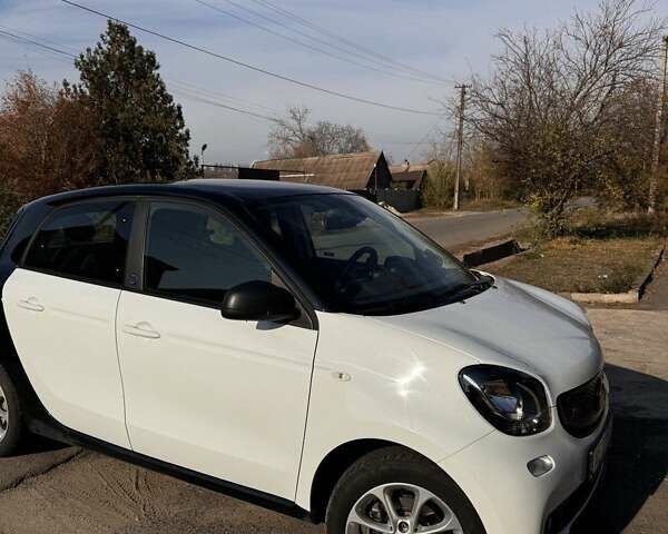 Белый Смарт EQ Forfour, объемом двигателя 0 л и пробегом 41 тыс. км за 9200 $, фото 1 на Automoto.ua