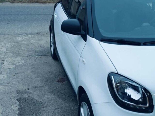 Белый Смарт EQ Forfour, объемом двигателя 0 л и пробегом 54 тыс. км за 9000 $, фото 2 на Automoto.ua
