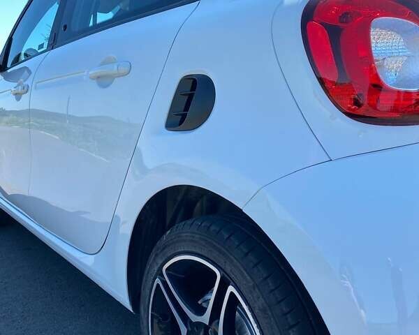 Белый Смарт EQ Forfour, объемом двигателя 0 л и пробегом 34 тыс. км за 7900 $, фото 14 на Automoto.ua