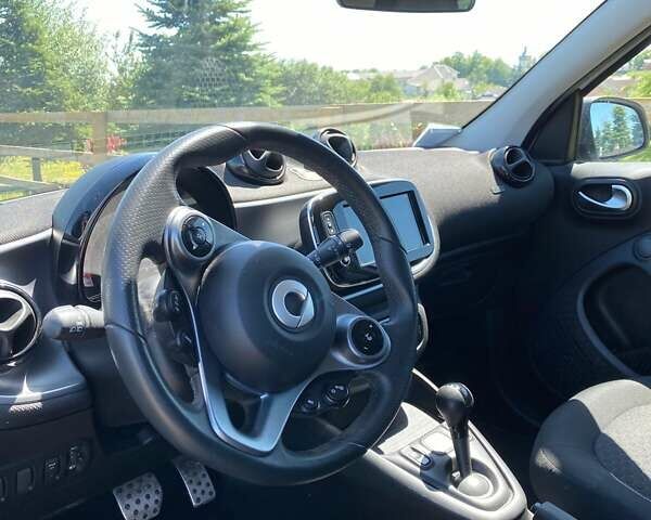 Белый Смарт EQ Forfour, объемом двигателя 0 л и пробегом 34 тыс. км за 7900 $, фото 8 на Automoto.ua