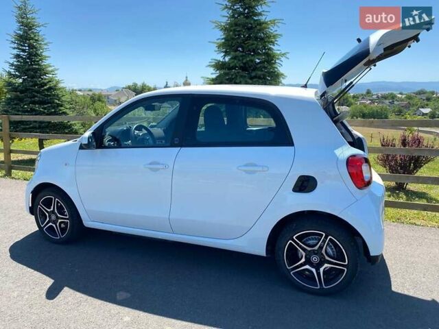 Белый Смарт EQ Forfour, объемом двигателя 0 л и пробегом 34 тыс. км за 7900 $, фото 15 на Automoto.ua