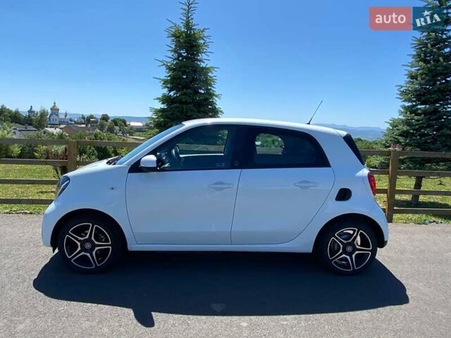 Белый Смарт EQ Forfour, объемом двигателя 0 л и пробегом 34 тыс. км за 7900 $, фото 2 на Automoto.ua