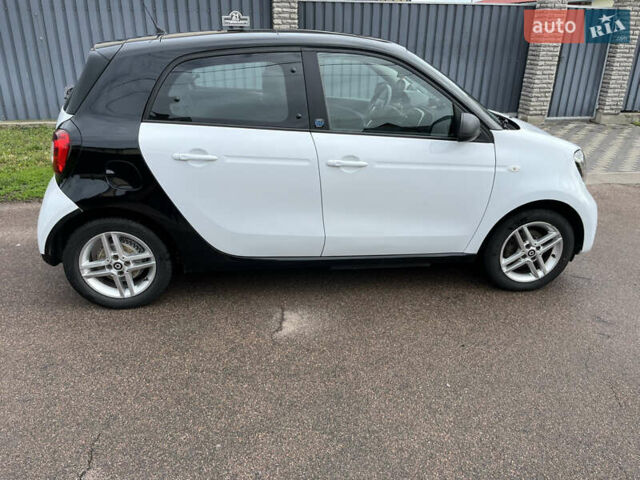 Белый Смарт EQ Forfour, объемом двигателя 0 л и пробегом 47 тыс. км за 11700 $, фото 8 на Automoto.ua