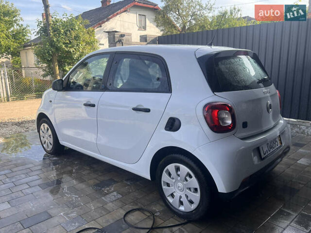 Білий Смарт EQ Forfour, об'ємом двигуна 0 л та пробігом 11 тис. км за 9900 $, фото 8 на Automoto.ua