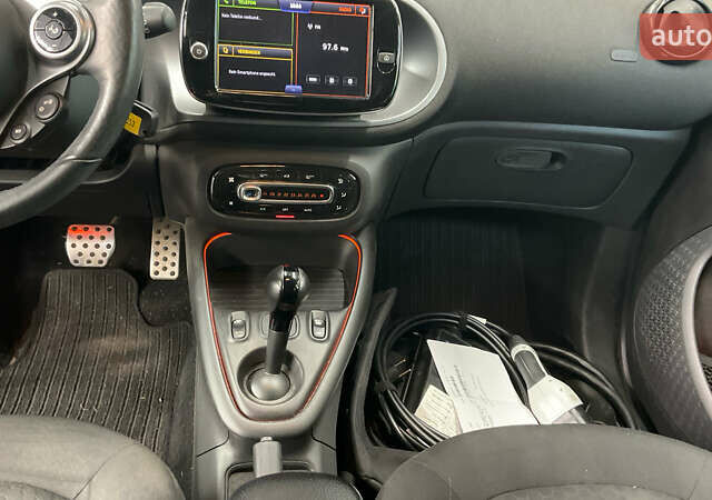 Белый Смарт EQ Forfour, объемом двигателя 0 л и пробегом 23 тыс. км за 14065 $, фото 8 на Automoto.ua