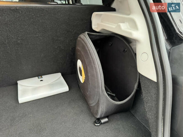 Черный Смарт EQ Forfour, объемом двигателя 0 л и пробегом 49 тыс. км за 9100 $, фото 24 на Automoto.ua