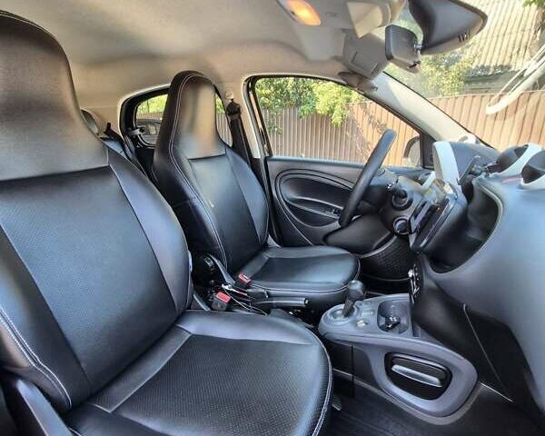 Черный Смарт EQ Forfour, объемом двигателя 0 л и пробегом 42 тыс. км за 9000 $, фото 4 на Automoto.ua