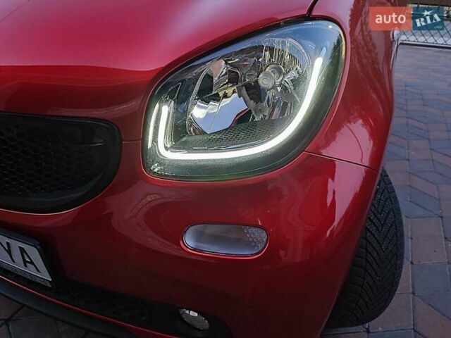 Чорний Смарт EQ Forfour, об'ємом двигуна 0 л та пробігом 48 тис. км за 11250 $, фото 5 на Automoto.ua