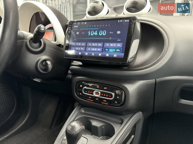 Черный Смарт EQ Forfour, объемом двигателя 0 л и пробегом 49 тыс. км за 9100 $, фото 40 на Automoto.ua