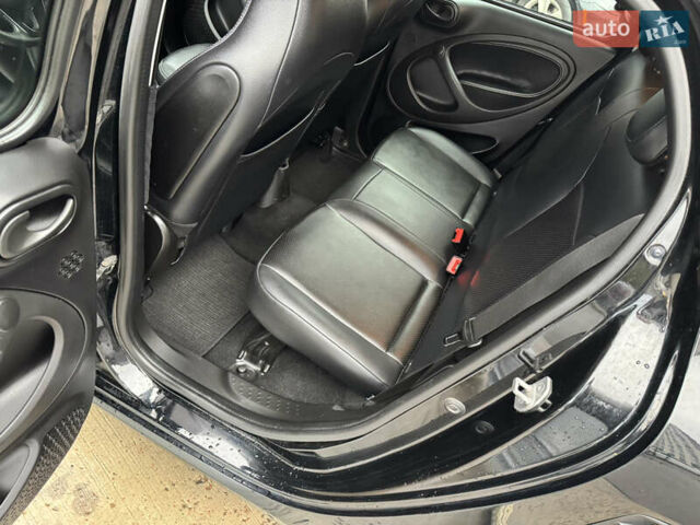 Черный Смарт EQ Forfour, объемом двигателя 0 л и пробегом 49 тыс. км за 9100 $, фото 19 на Automoto.ua