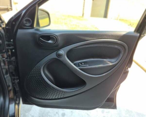 Черный Смарт EQ Forfour, объемом двигателя 0 л и пробегом 42 тыс. км за 9000 $, фото 5 на Automoto.ua