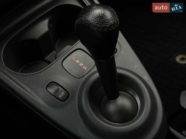 Черный Смарт EQ Forfour, объемом двигателя 0 л и пробегом 49 тыс. км за 9100 $, фото 47 на Automoto.ua